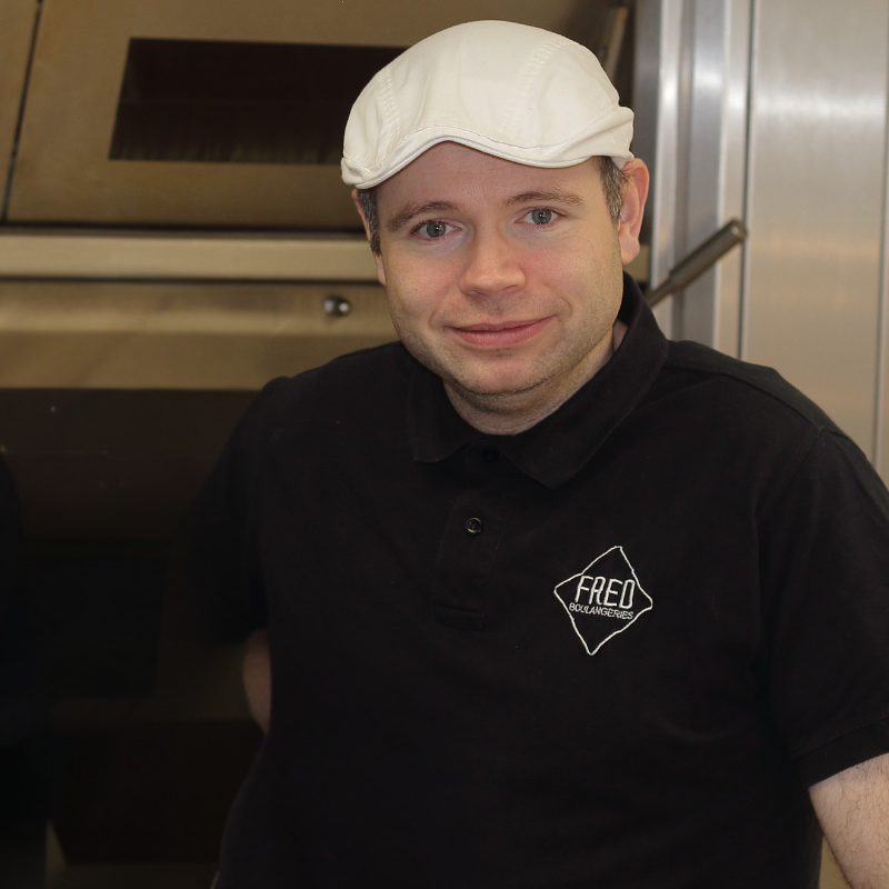 Damien Dedun, chef tourier de la Maison FRED, spécialiste du feuilletage et des viennoiseries.