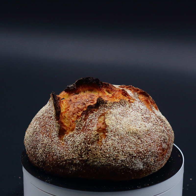 Boule de Maïs artisanale à la farine de maïs et curcuma – Maison FRED