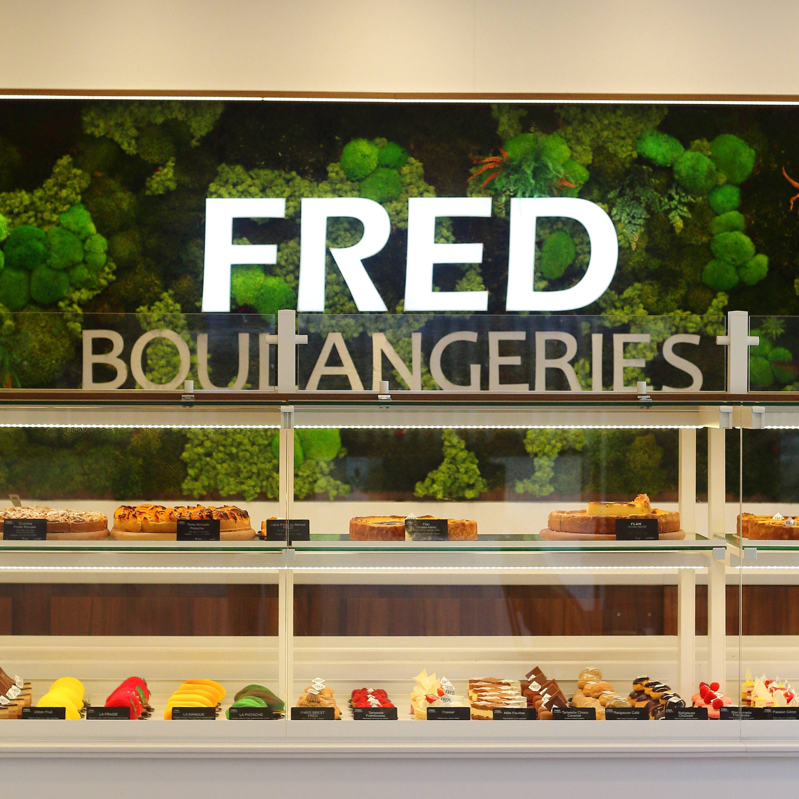 Vitrine de la boutique FRED Boulangeries à Pontault-Combault